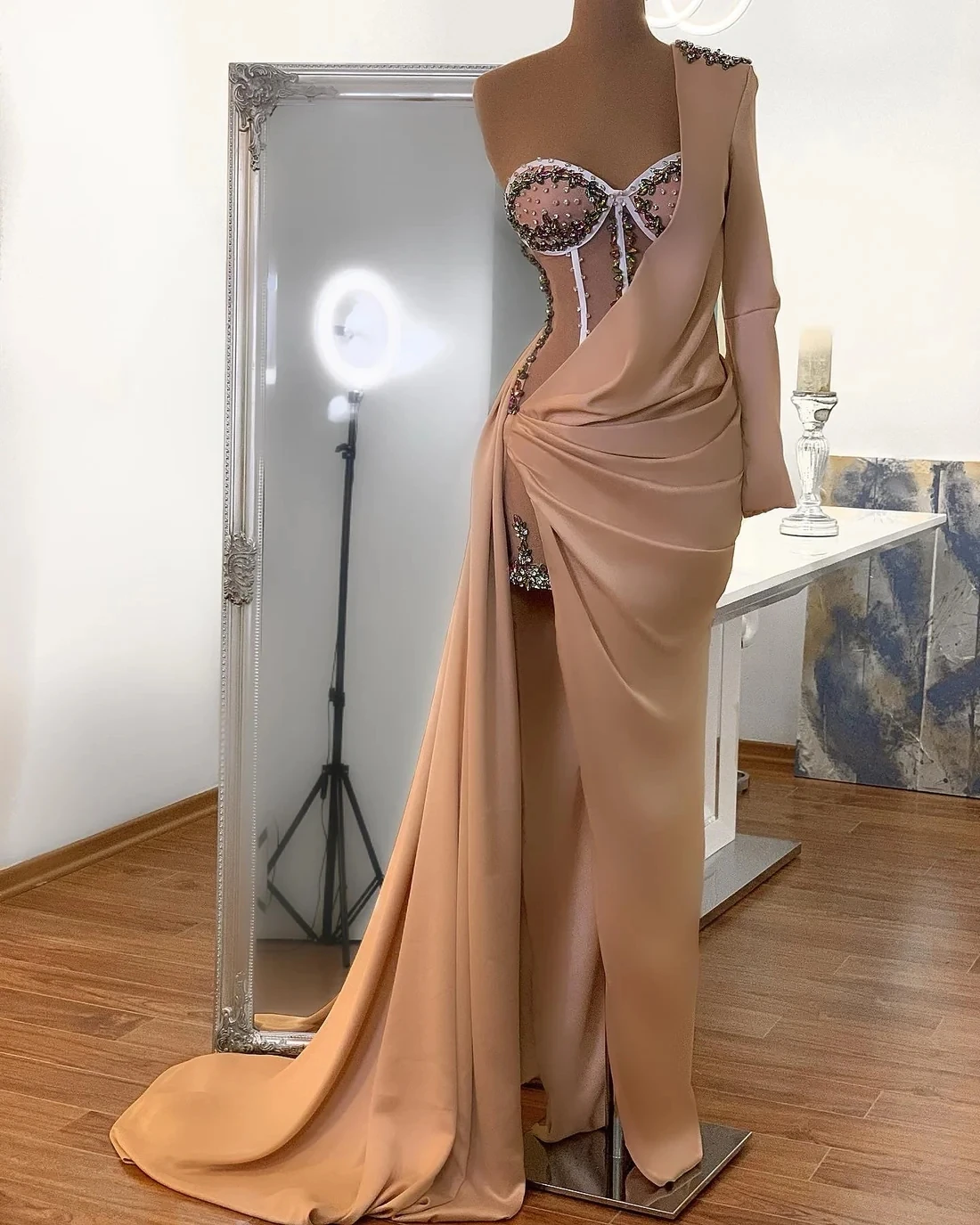 

Haute Couture Prom Dresses Mermaid Long Sleeves Satin Crystals Slit Saudi Arabia Dubai Robe De Soiree Evening Dress Gown