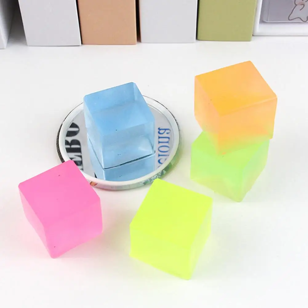 

Squeeze Toys Soft TPR Quick Recovery Square Cube Pinch Toy Squishes Block Decompression Fidget Toy 10Pcs