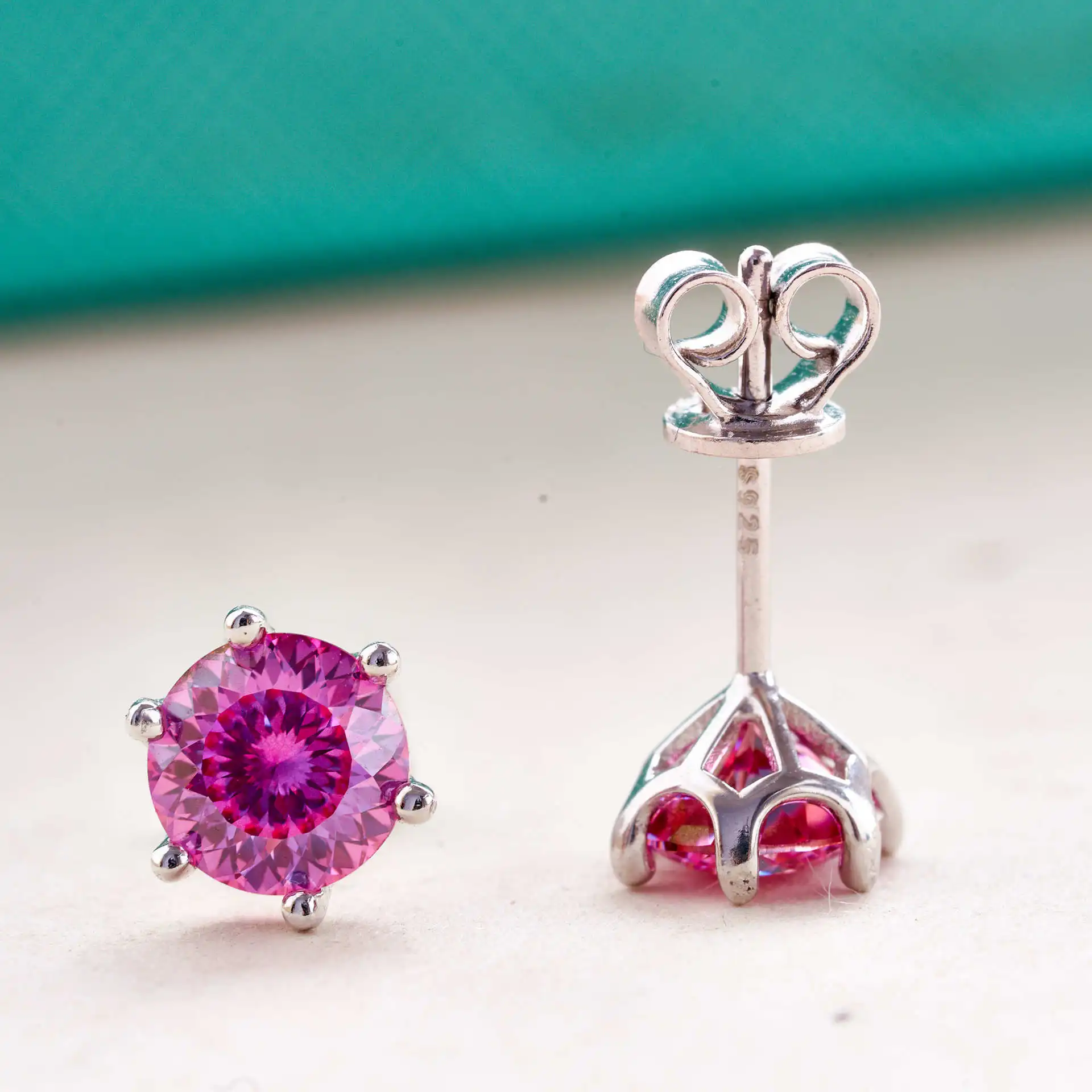 Pink Love Cut Moissanite earring 1ctx2pcs VVS1 925 Silver Earrings Diamond Test Passed Fashion Love Token Woman Girl Gift