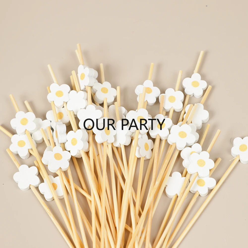Disposable Food Picks 100Pc Sweet Daisy Flower Disposable Bamboo Food Picks Dessert Fruit Forks for Kids Birthday Wedding Baby Shower Party Decoration