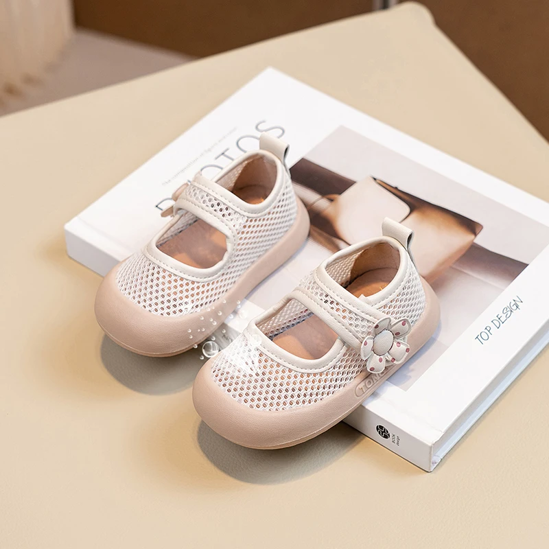 Breathable Mesh Girls Casual Sneakers Soft Sole