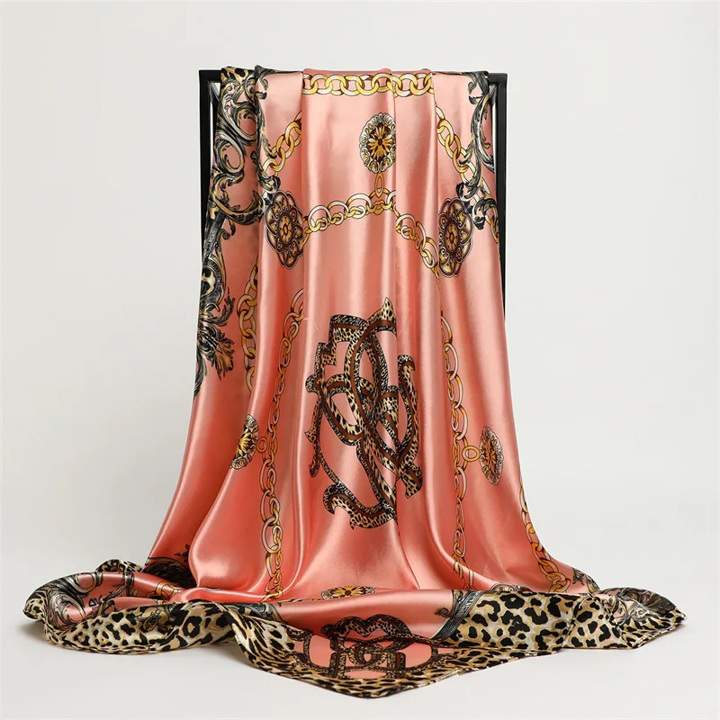 

Женский шёлковый шарф-платок, Популярные Shawls европы и америки моды Bandannas новый распечатать солнцезащитный крем 90X90CM платок Four Seasons роскошный квадратный шелковый шарфы