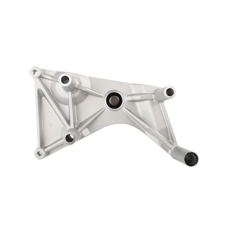 Water Pump Bracket Cooling Fan Hub Automobile For Mitsubishi Pajero Montero V33W V43W V6 3.0 6G72 MD143208