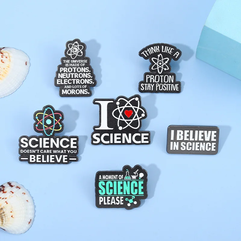 Citazione Scientifica Spilla Smaltata Atomica I Belive In Scienza Vestiti Cappello Spille Decorative Distintivi Zaino Regalo Per Donna Uomo All'Ingros