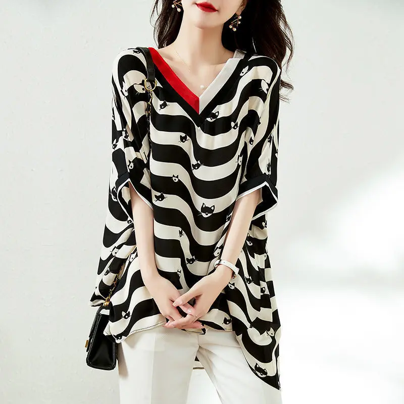 

Fashion V-Neck Spliced Printed Striped Oversized Batwing Sleeve Blouse 2022 Summer New Casual Women Clothing Loose Commute Shirt