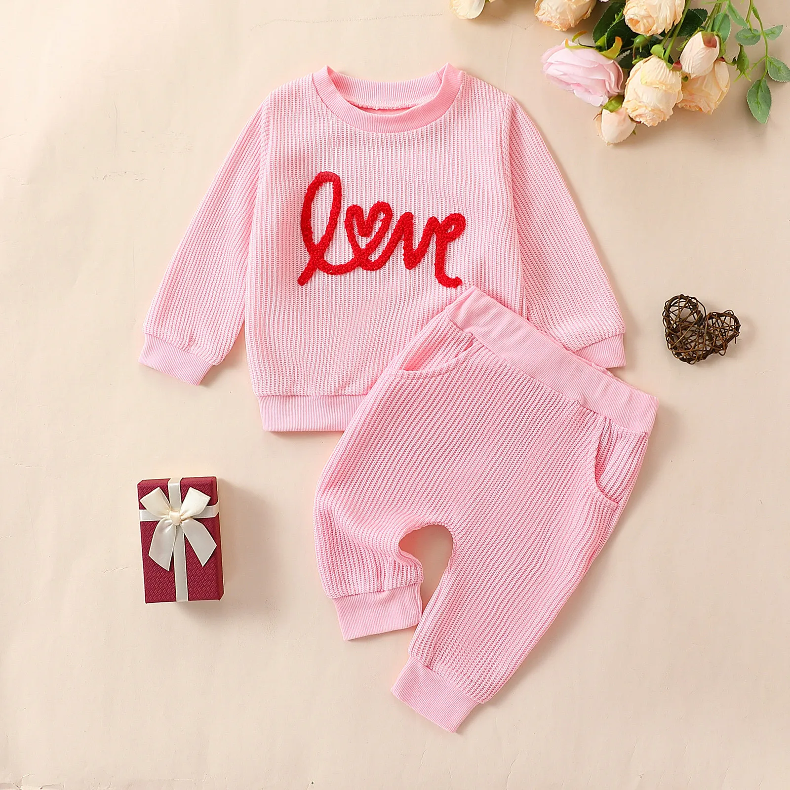

Valentine's Day Newborn Baby Boys Girls Clothes Sets Long Sleeve Love Pattern Letter Print T-shirt+Pants Pink Outfits Clothes