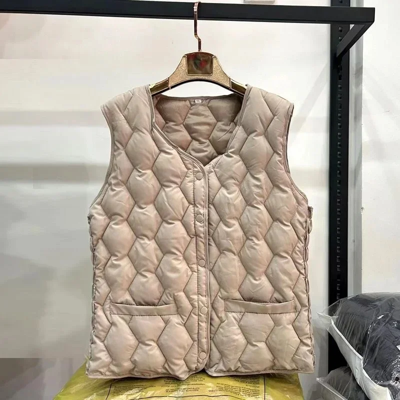 Light khaki [vertical corrugated vest]]