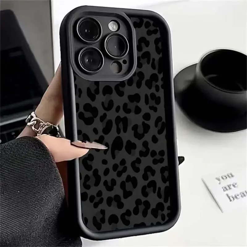 Chic Retro Black Leopard Print Phone Case Cover
