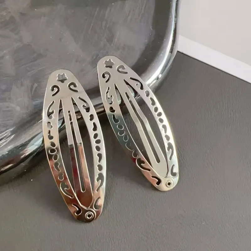 Vintage Hollowed Out Pattern Hair Clips Y2