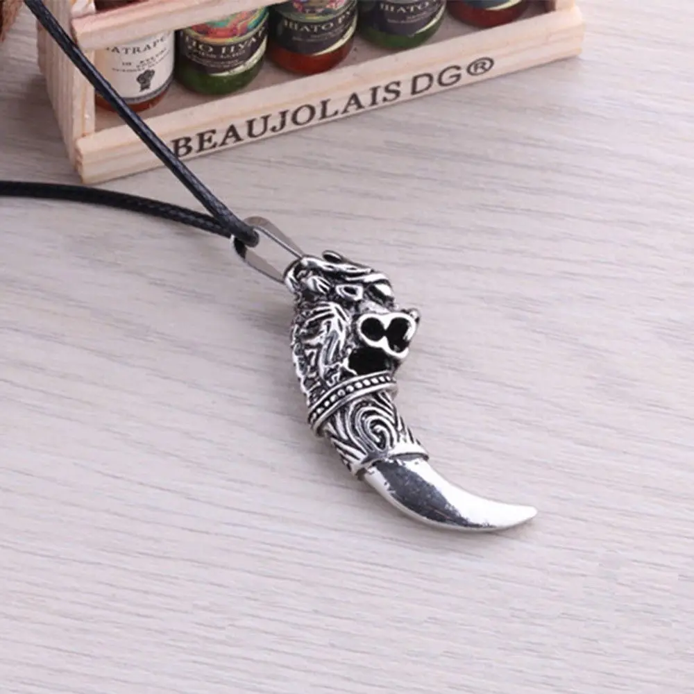 1PC Hot Men Mens Punk Domineering Titanium Shape Gift Pendant Necklace Wolf Tooth Totem