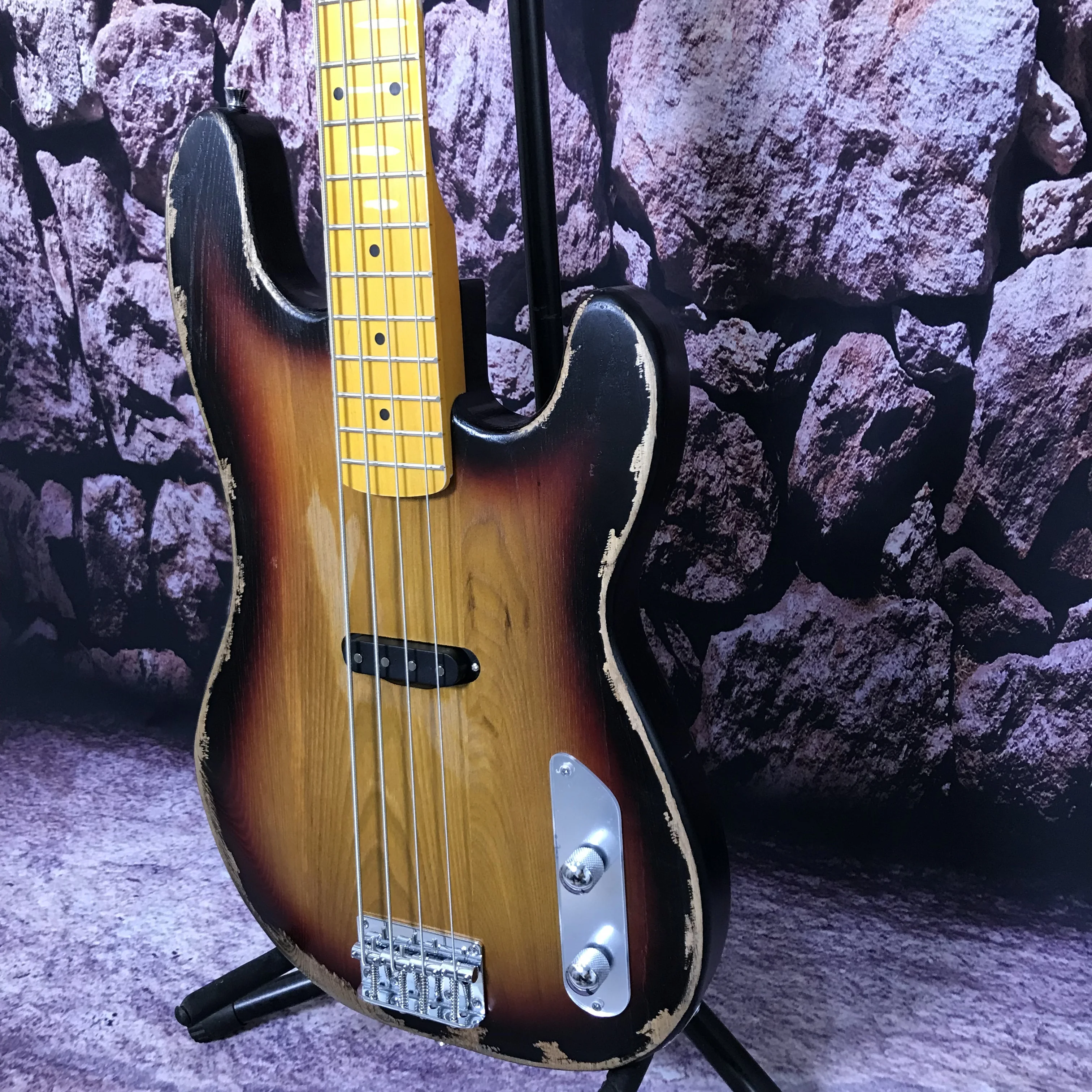 factory electric guitar bass 3TS color hand made heavy relic 4strings