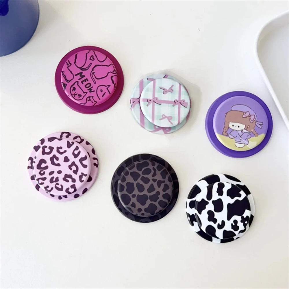 Korean Cute Leopard Print Cartoon Girl Magnetic Phone Stand Holder