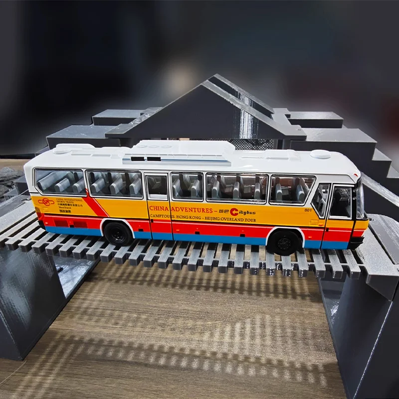 Alloy Remote Control Bus Toy Model Luxury Travel Car
