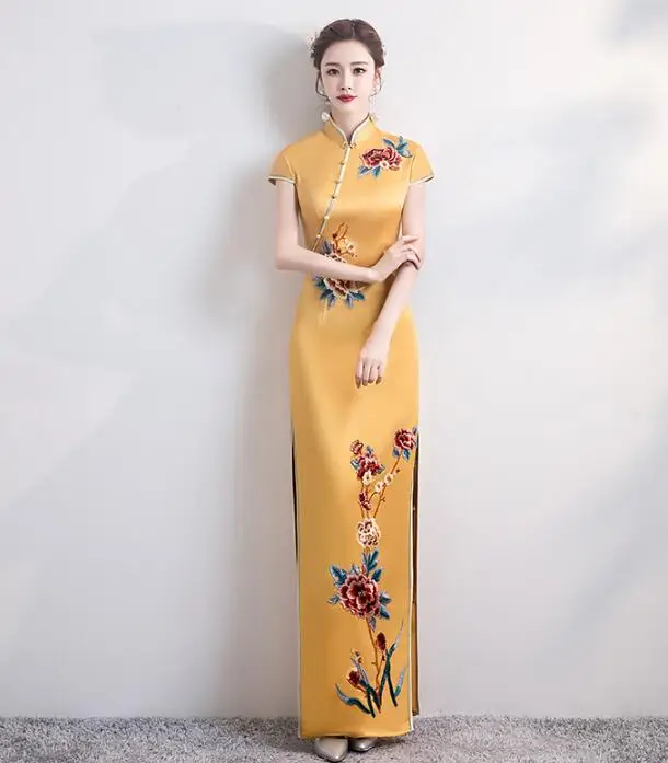 

Chinese Tradition Dress Women Cheongsam Oriental Long Style Embroidery Stage Shanghai Vintage