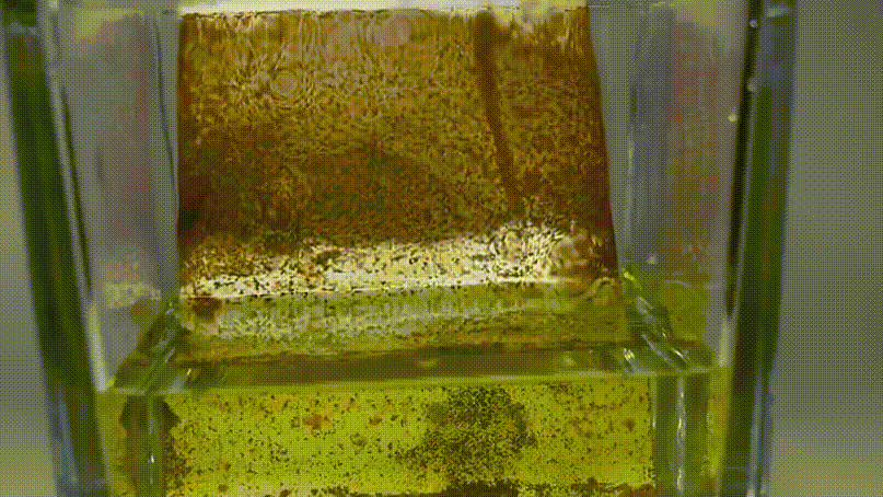 Description Picture 2 of itemPowerful Metal Rust Remover Multi Purpose Rust Remover Spray Metal Surface Chrome Paint Car Maintenance Iron Powder Cleaner