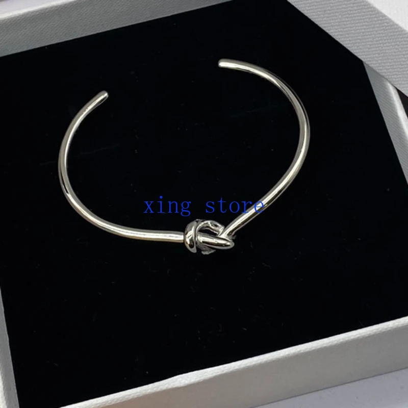 2024 New Fashion OL Style Round Cut Crystal Inlaid Women's Bracelet