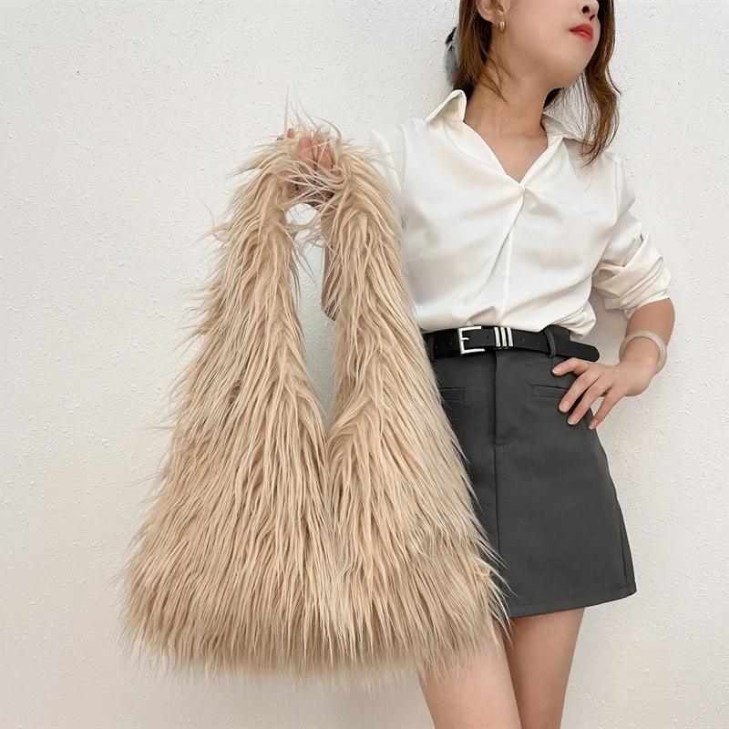 Bolsos de hombro peludos y esponjosos para chicas Kpop Y2k para mujer, tendencia de lujo, bolso de mano grande de piel sintética de diseñador, bolsos Harajuku
