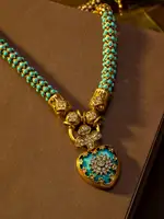 1 ensemble de collier et boucles d'oreilles vintage en forme de cœur bleu avec fleurs incrustées de strass, adaptés à un usage quotidien, aux cadeaux et aux accessoires de fête dansante pour femmes 5