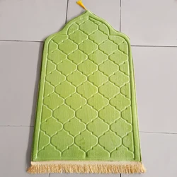Luxurious Embossed Flannel Prayer Mat - Non - slip, Soft & Portable Worship Rug - 65x110cm (Green)