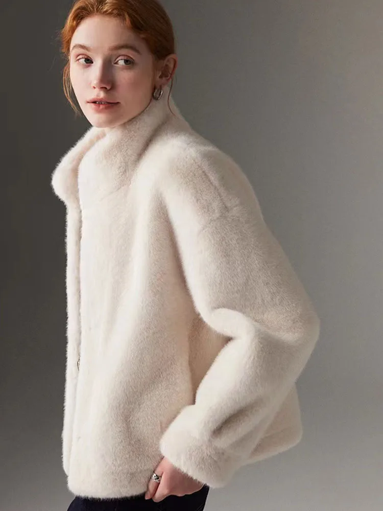 2024 New In Autumn/Winter Women's Fur Coat Faux Mink Fabric O-Neck Short Coat Fashionable Luxury High-End Outdoor Parkas