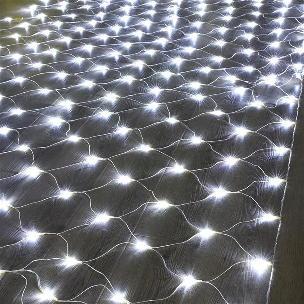 thumbnail image 1 of Guirnalda de luces LED de malla de red de 3 m/6 m/12 m, guirnalda de luces LED navideñas para exteriores, resistente al agua, para fiestas, jardines, bodas y decoración, 1 of 5