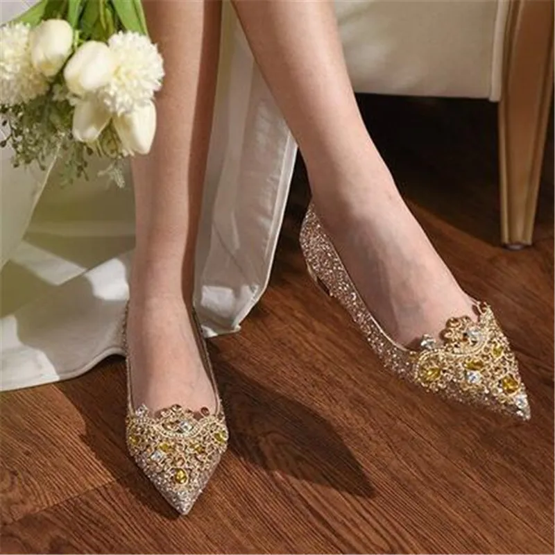 Women Shoes 2022 New Low-heeled Dress Banquet Crystal Sequins Wedding Shoes Gold Pointed Female Bride Shoes Zapatos De Mujer