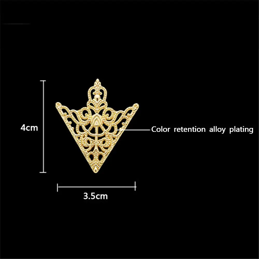 Vintage Fashion Triangle Shirt Collar Pin for Men and Women Hollowed Out Crown Collar Brooch Corner Emblem Jewelry Accessories