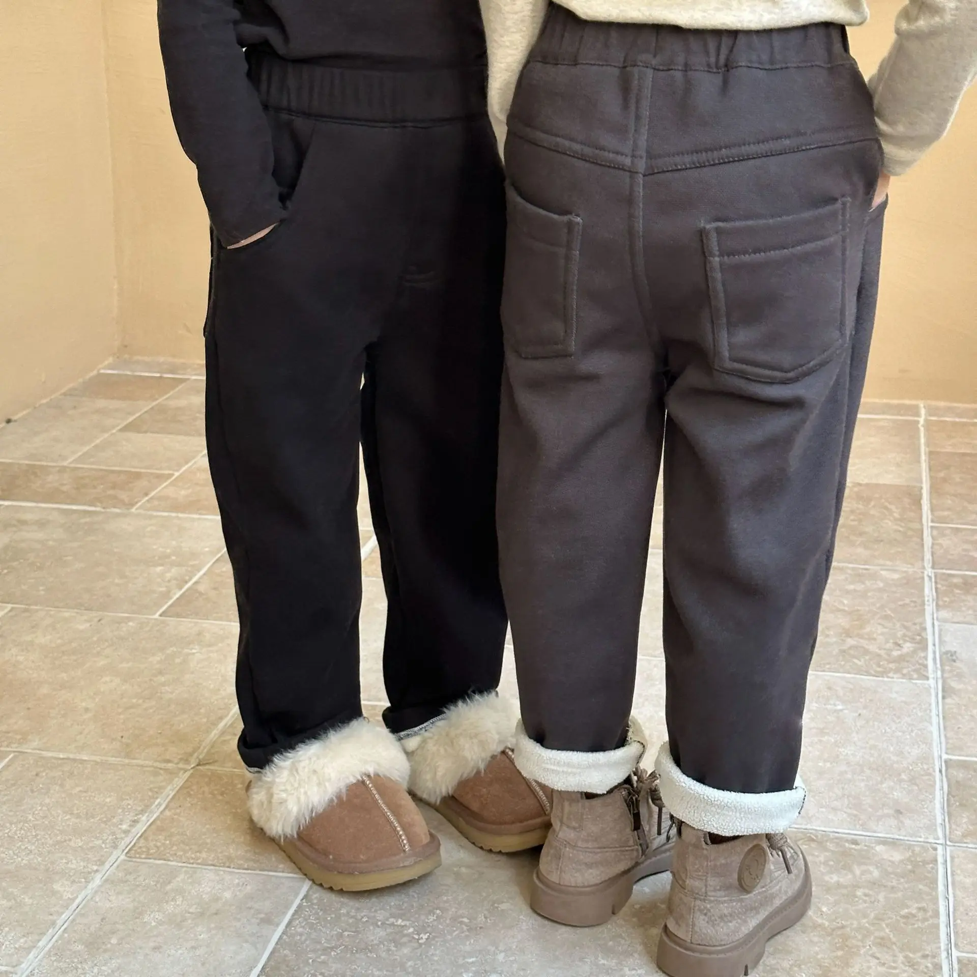 

Kids Pants Children Clothing Plush Elasticity Trousers Thick Boys Girls New Autumn Winter Warm 2023 Versatile Baby Soild