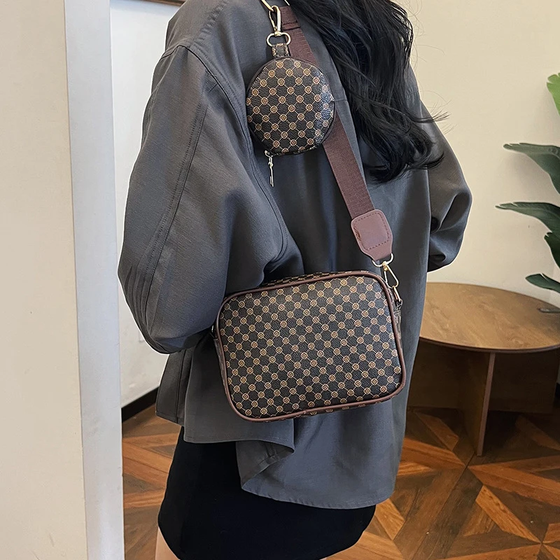 Women's Simple Casual Retro Shoulder Bag Fashionable Diagonal Cross Small Square Bag Large Capacity Mother and Child Bag