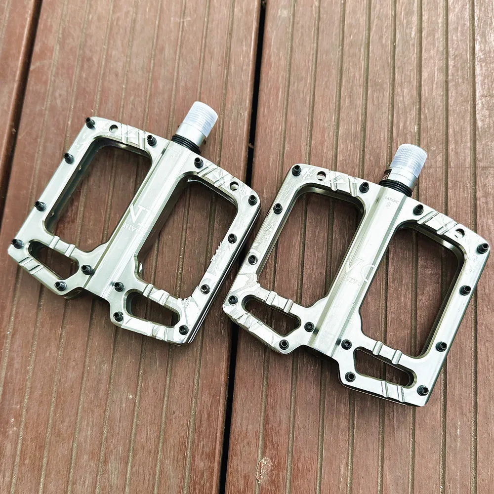 ENLEE mountain bike pedals, high strength, enlarged and widened anti-slip pedal bearings, DU Peilin 28 nails – ENLEE Bike Compenents