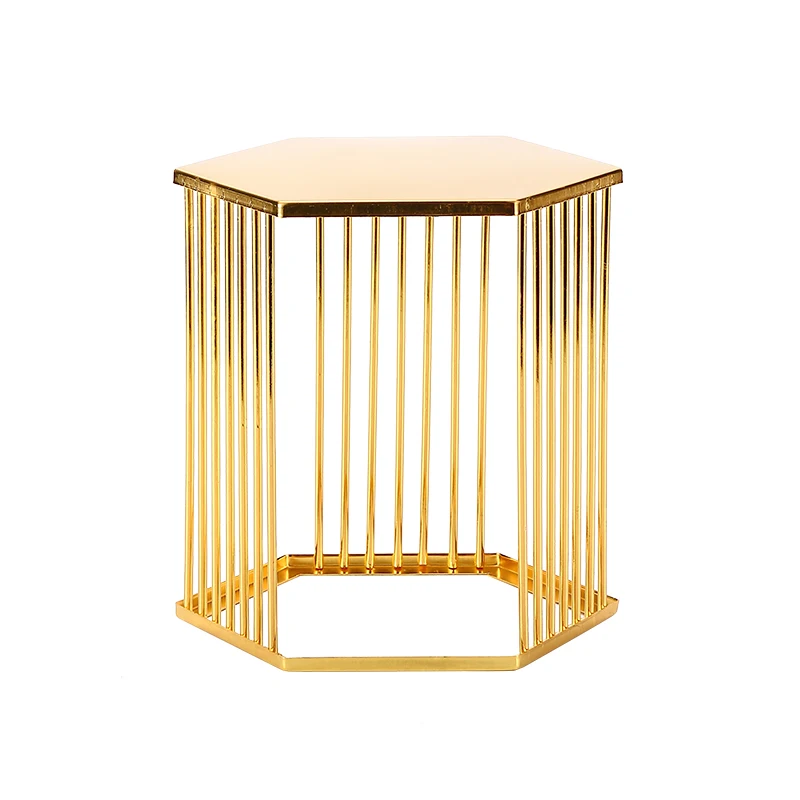 Nordic Luxury Cake Stand Gold Metal Living Room Restaurant Cake Stand Party Cream Aesthetic Handicrafts Torten Deko Baking Tool