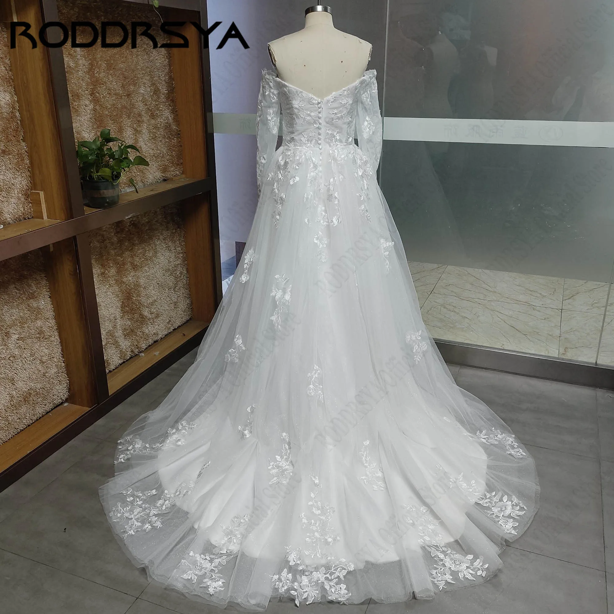 Roddrsya Brautkleid Luxus Spitze Applikation Boot Hals Braut Kleider Frauen lange Ärmel A-Linie Vestidos de Novia Sweep ZugRODDRSYA Hochzeitskleid Luxus Spitze Applikation Boot Neck Brautkleider Frauen Lange Ärmel A-Li – Detail 4