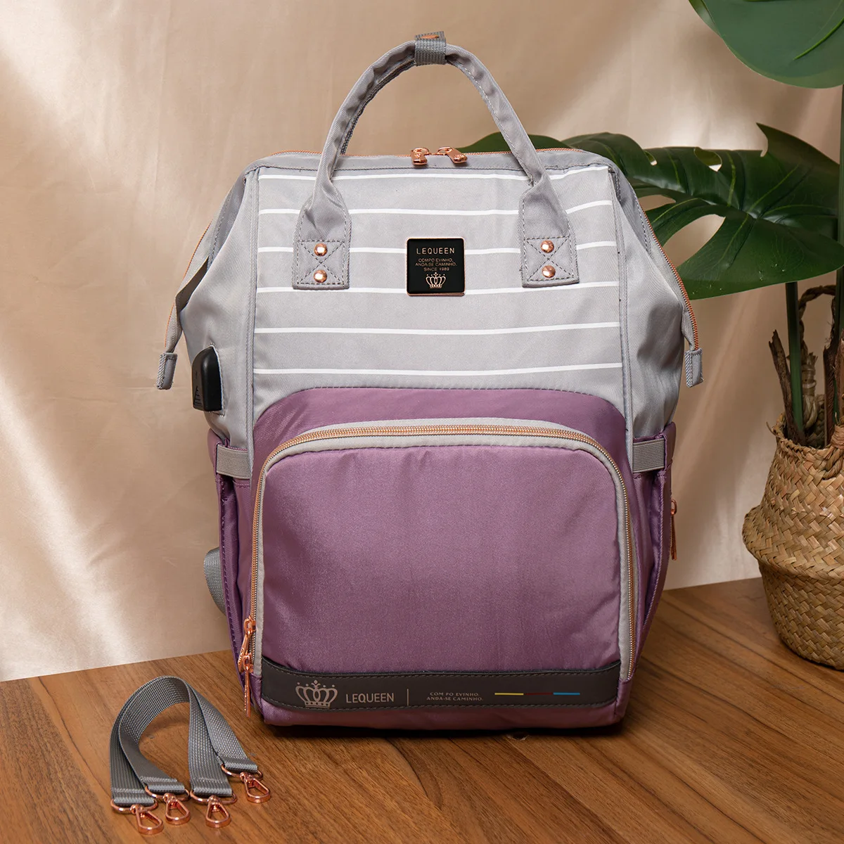 LEQUEEN Waterproof Diaper Backpack Bag Maternity USB Nursing Bag Universal Large Woman Travel Baby Organizer Stroller Bags 2