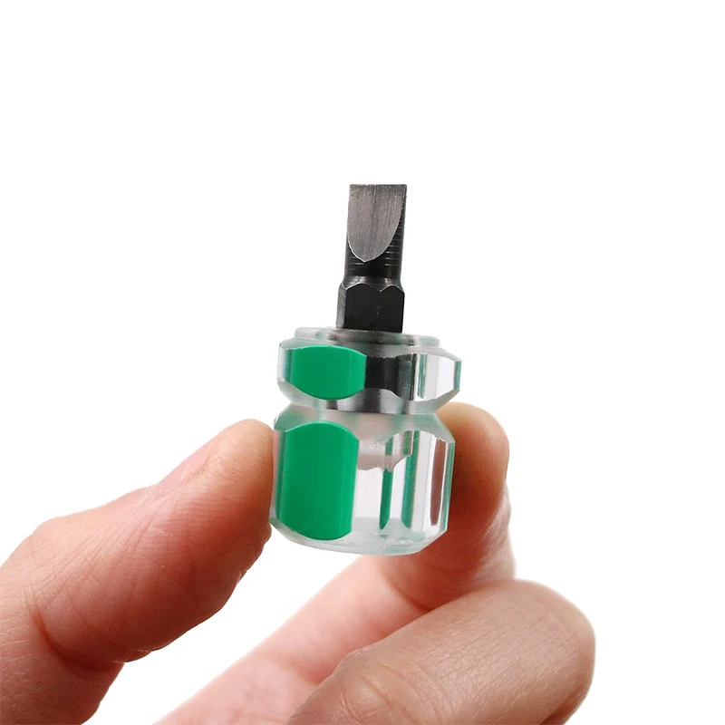 Kit mini tournevis de précision 5 pièces pour modélisme et réparation, rangé dans son étui de transport.