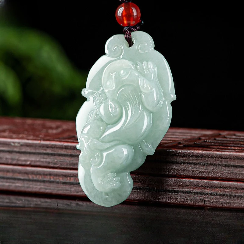 

A-grade Jade Leaf Pixiu Pendant Becomes Rich Overnight, Glutinous Variety Male and Female Pendant