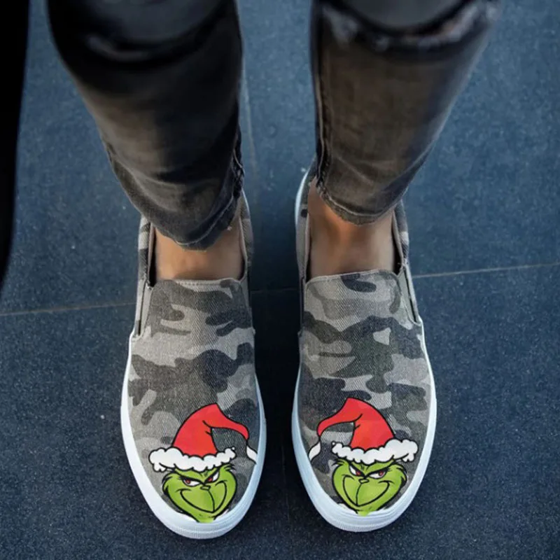 Cartoon anime flat shoes women new round toe shallow canvas shoes large size women casual sneakers platform