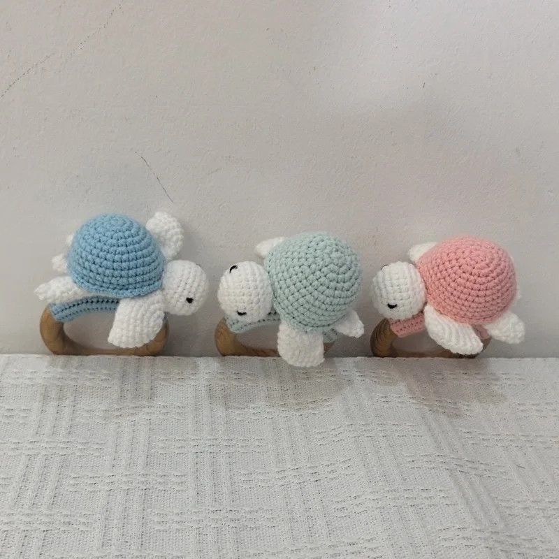 Handmade Crochet Cartoon Sea ​​Turtle Animal Baby Rattle Toys Safe Beech Wood Newborn Handhold Teething Ring Baby Teether 2