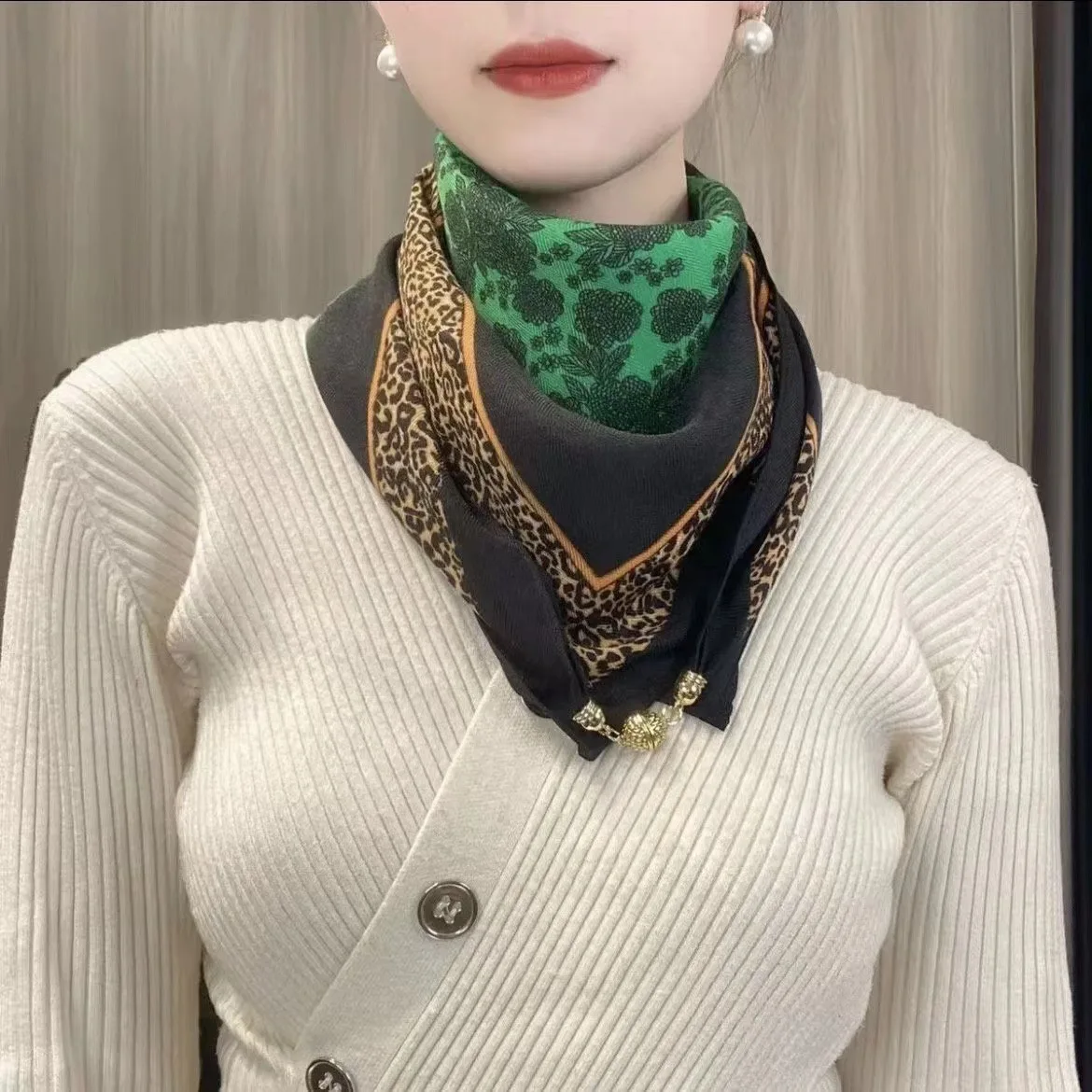 Women's Cotton Scarf Magnetic Button Square Triangle Spring Autumn Winter Western Style
