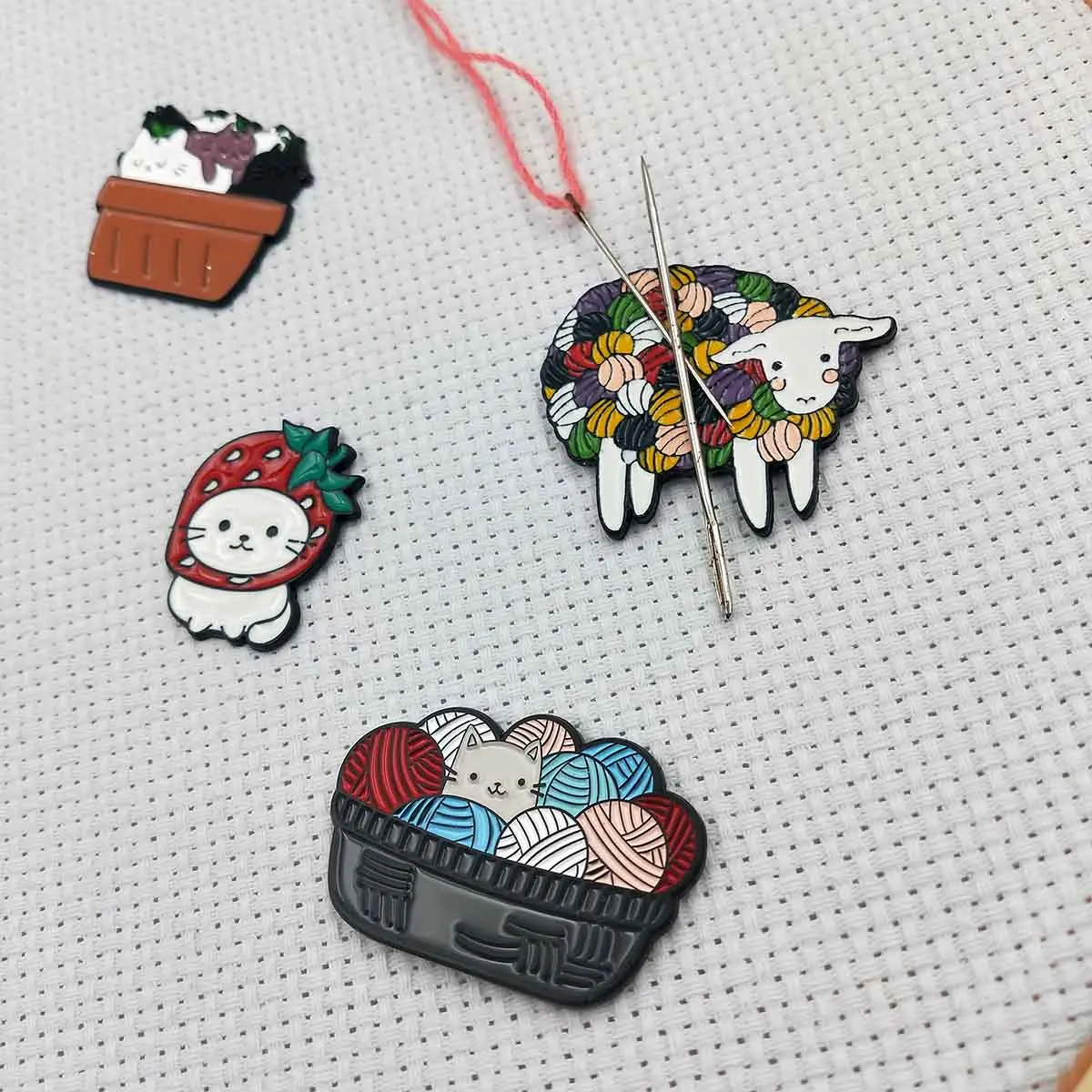 Needle Minder Magnetic Needle Nanny, Cute Sheep / Cat Cross Stitch Embroidery Needlework Accessories, Needle Holders Needle Art - 5