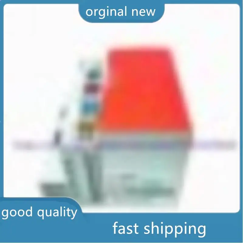 

В коробке Новый и оригинальный EK1100