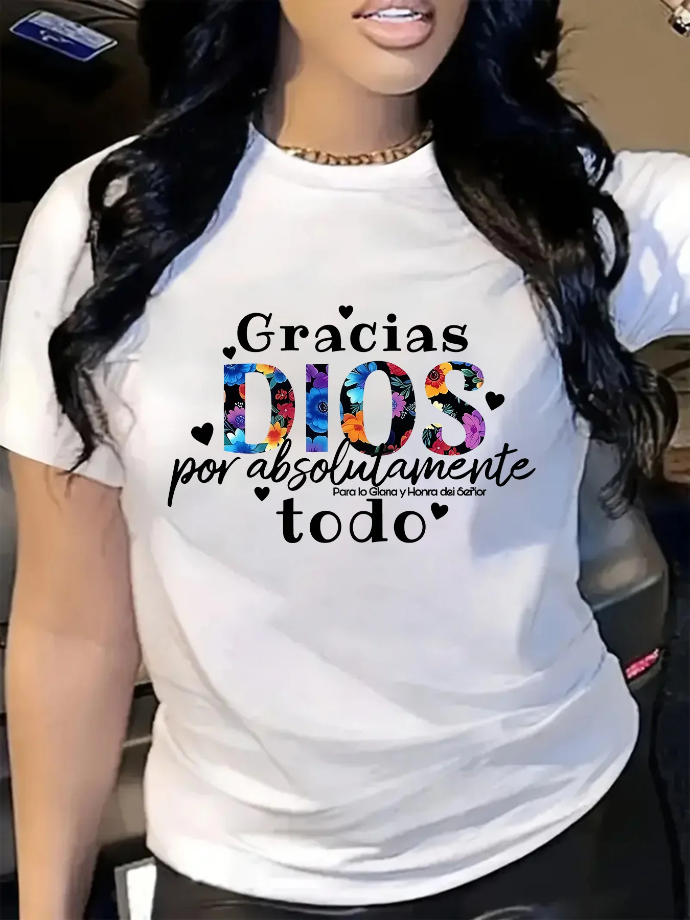 Täglicher Komfort, stilvolles Gracias Dios Damen-T-Shirt mit Blumenmuster, lässig, Rundhalsausschnitt, kurze Ärmel, minimalistischer Stil