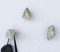 4PCS Pebble Creative Solid Wood Decorative Hook Hanging Natural Stone Hook On Cloakroom Wall(Random delivery) 2