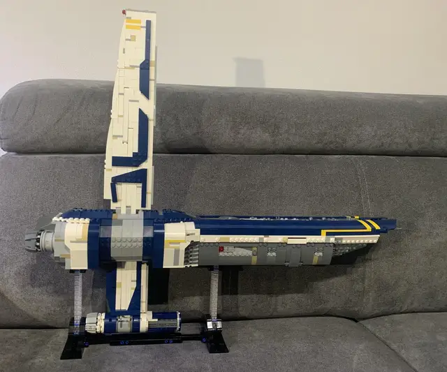 Star Space Building UCS Set - Phantom Wing Attack Aircraft QJ5005 Building  Toy. The Best Gift for Space War of Star Series Enthusiasts (1182 Pieces)