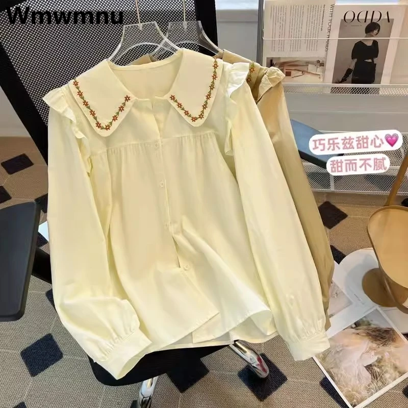 

Блузка женская с вышивкой и воротником-куклой, на весну/осень