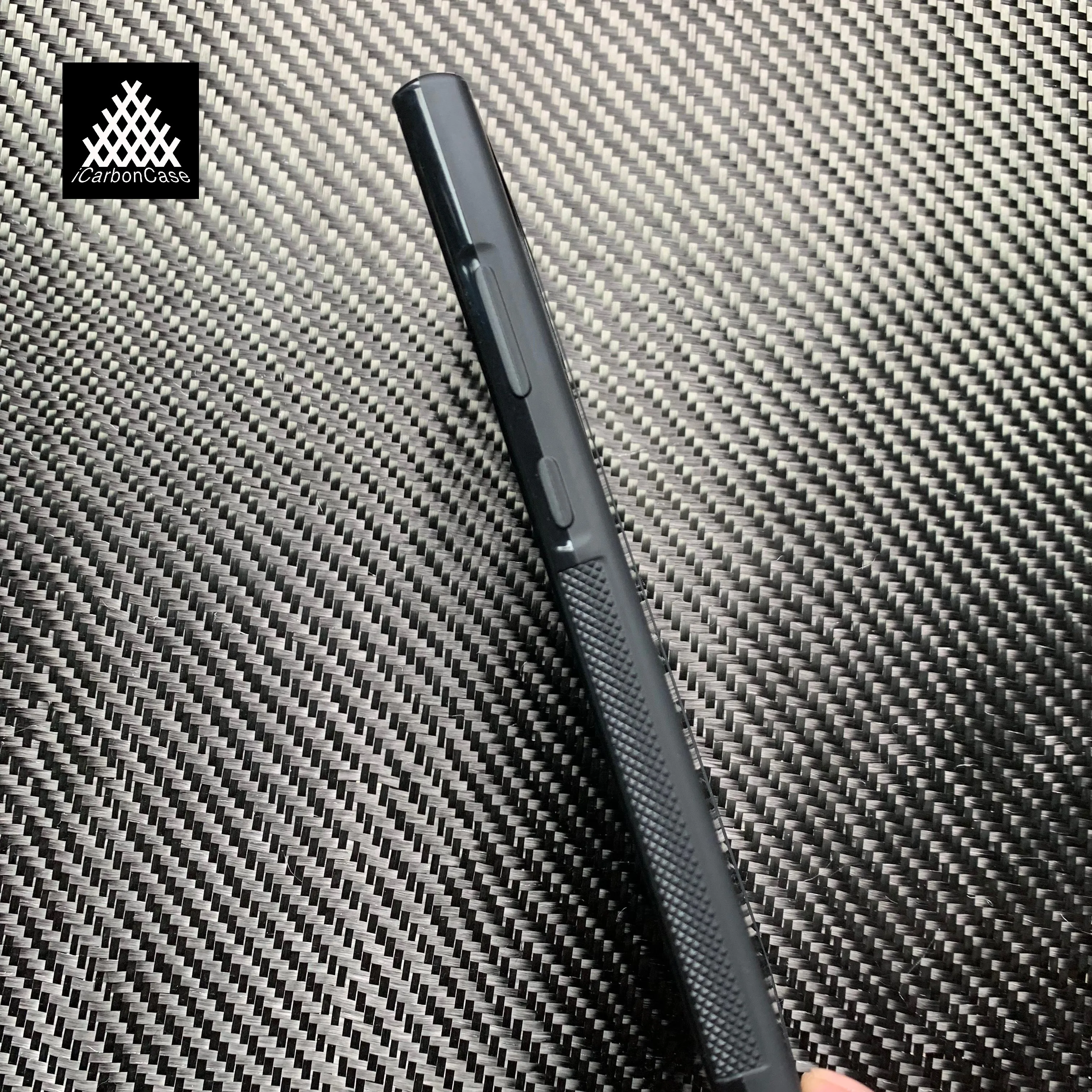 Magnetic Real Glossy Woven Carbon Fiber Case