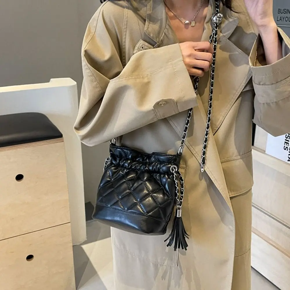 

Tassel Rhombic Lattice Chain Shoulder Bag Check Silver Drawstring Bucket Bag Underarm Bag Pu Leather Crossbody Bag Outdoor