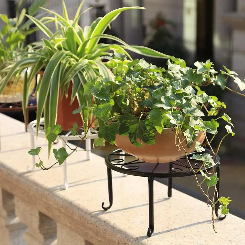 Iron Plant Stand with Saucer 2
