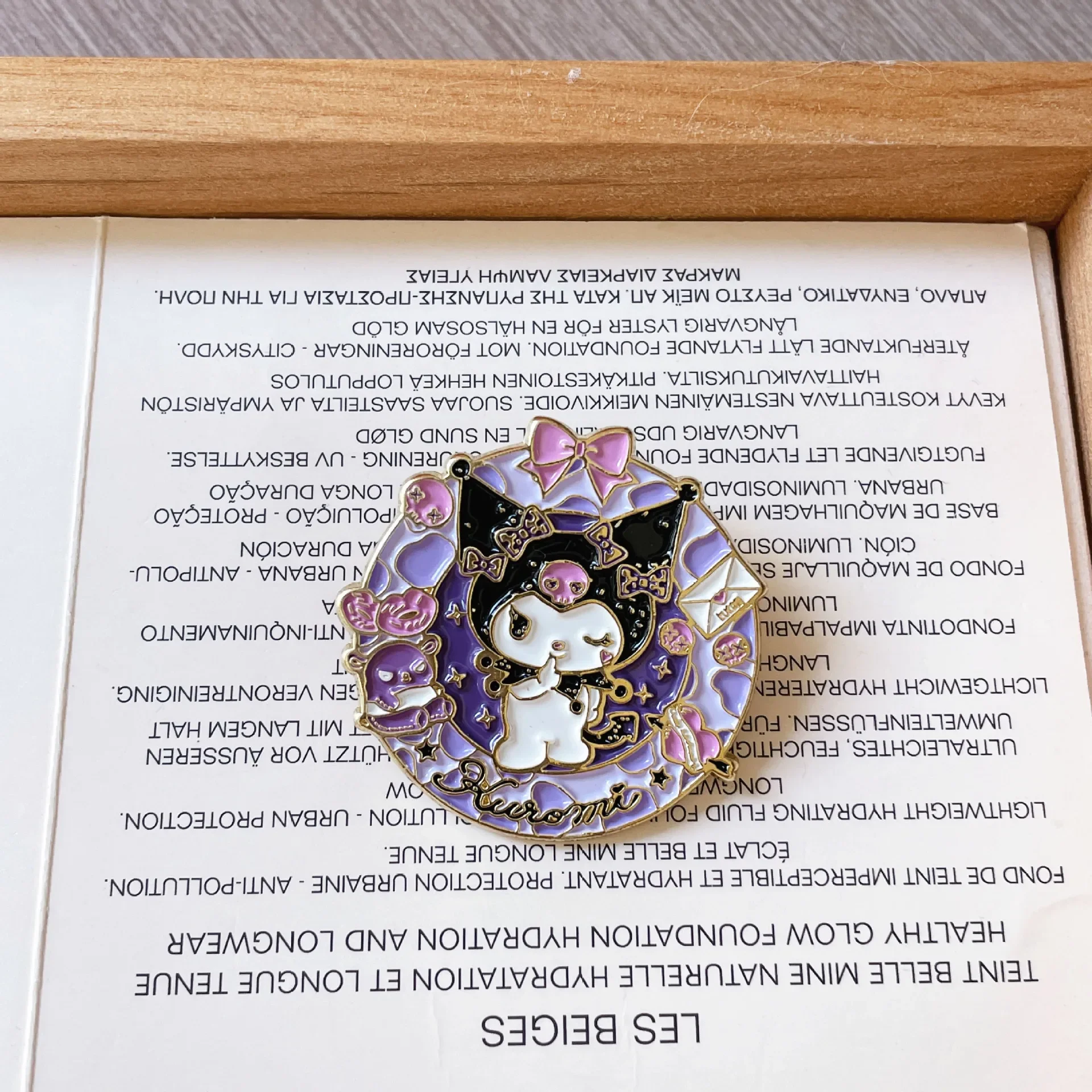 サンリオピンバッジブローチハローキティクロミシナモロール漫画金属ラペルピン学生バックパックジュエリーアクセサリーギフト