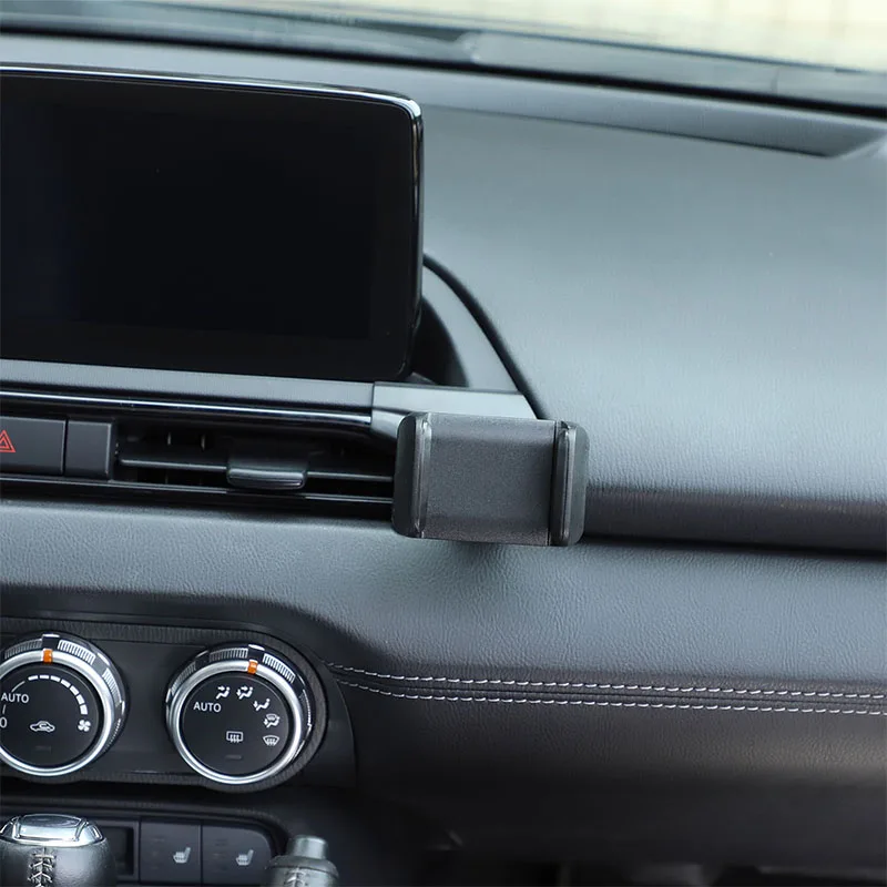Supporto Telefono METYOUCAR Per Mazda MX-5 ND 2016-2024 – Fissaggio Su Bocchetta Aria, Girevole 360°, Ricarica Wireless