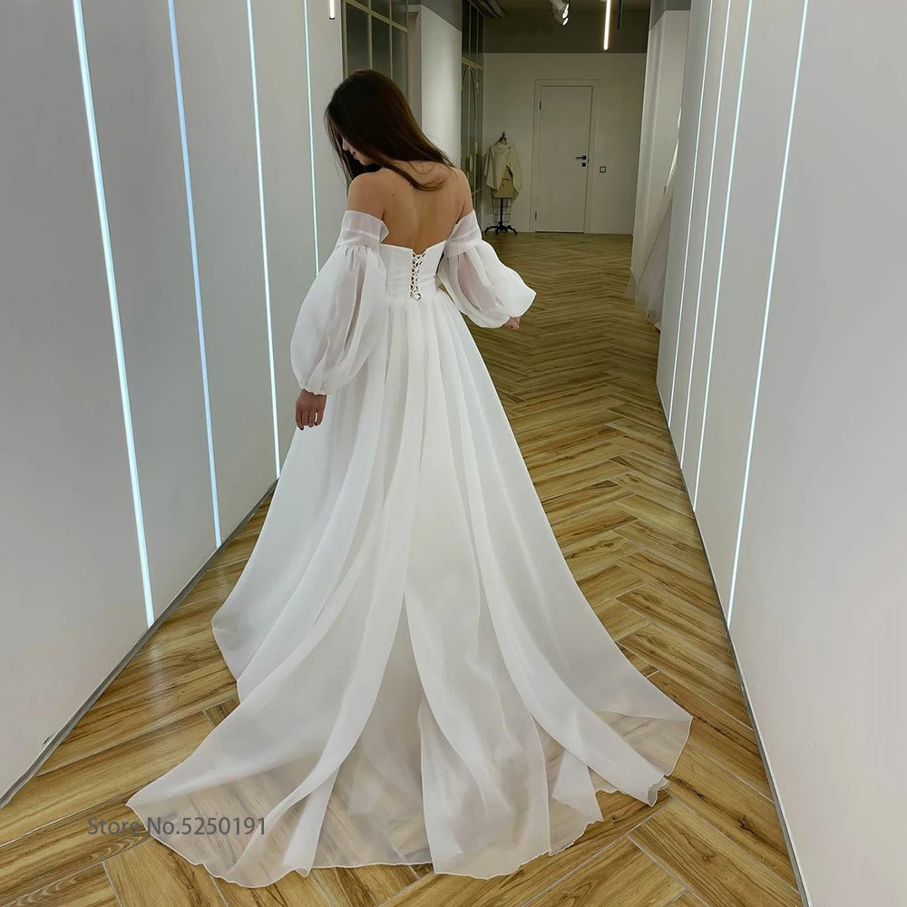 Vestidos de novia de organza con cuello fruncido sin tirantes y